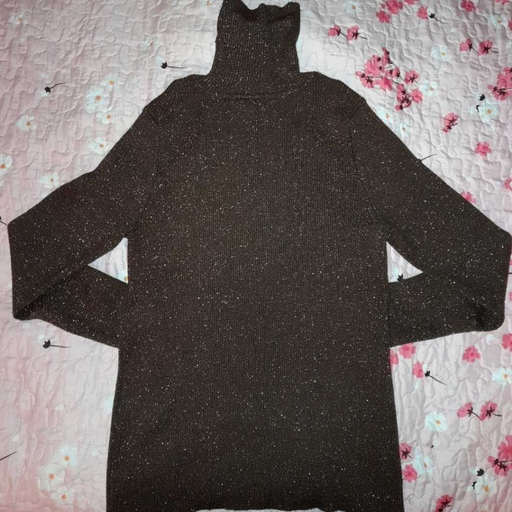 Turtle neck sweater